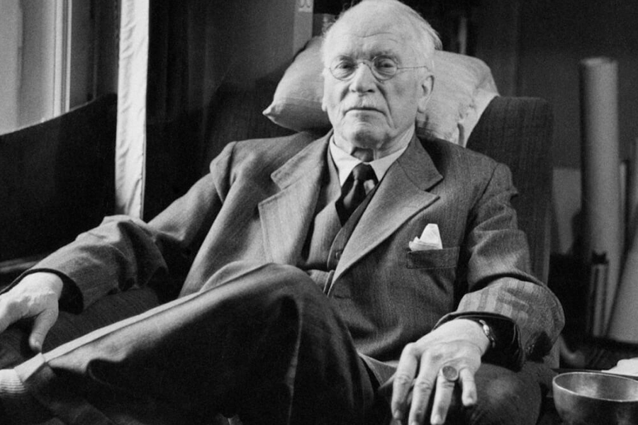 Cadernos Junguianos: Um Espaço de Reflexão e Diálogo